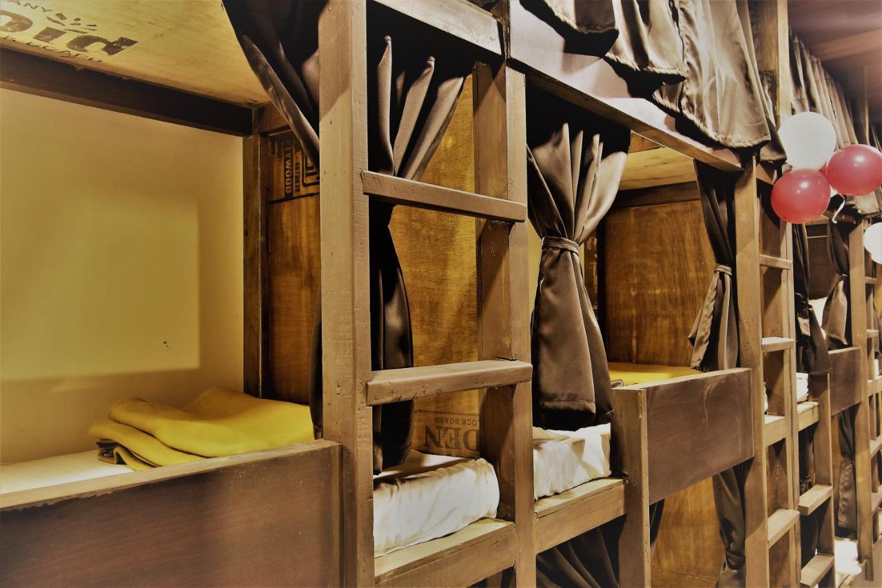 Asra Dormitory For Male And Female Bombay Exterior foto