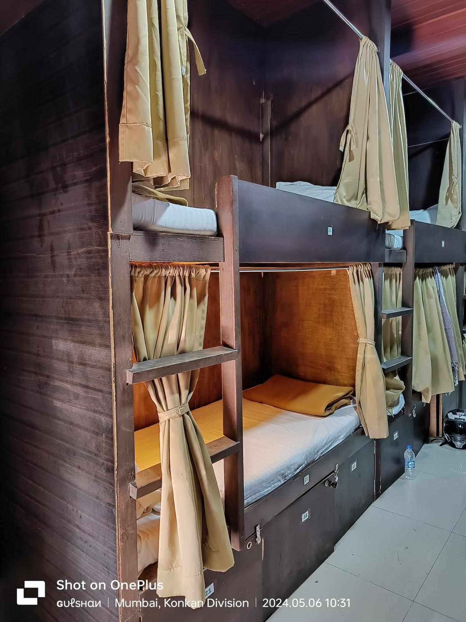 Asra Dormitory For Male And Female Bombay Exterior foto