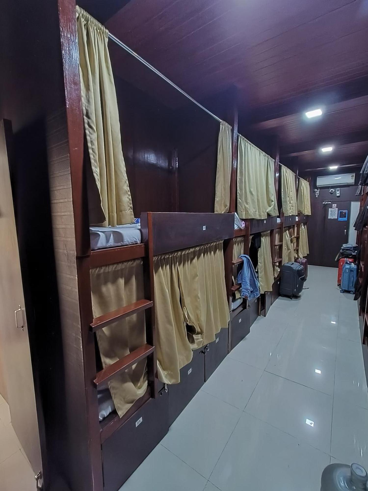 Asra Dormitory For Male And Female Bombay Exterior foto