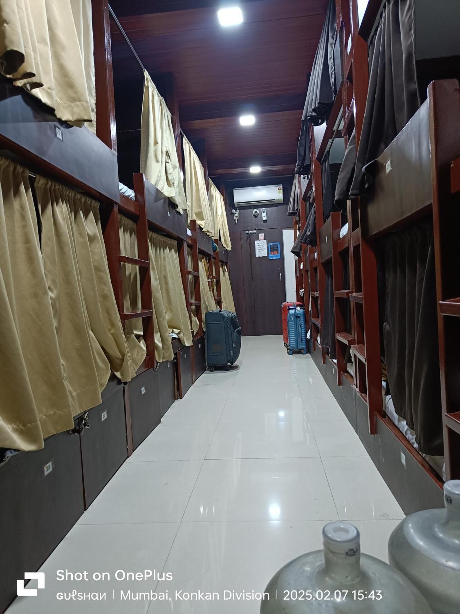 Asra Dormitory For Male And Female Bombay Exterior foto